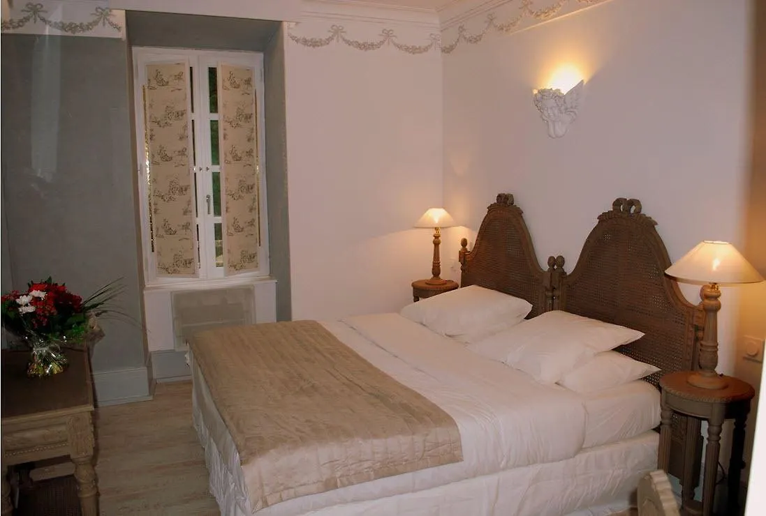 Hotel La Robeyere; BW Signature Collection Embrun 4*,