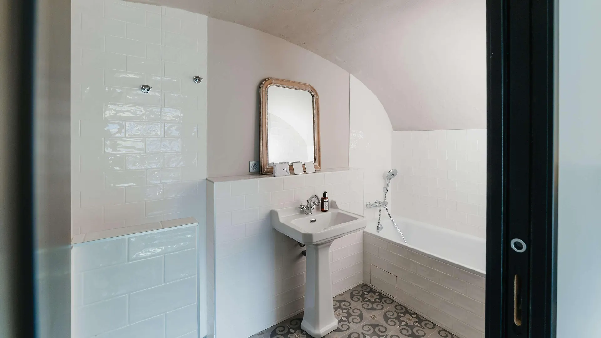 Hotel La Robeyere; BW Signature Collection Embrun